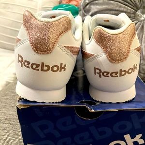 Girls/ Women’s Reebok Brand New Sneaker